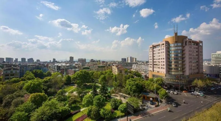 JIAN AI XI YUE HOTEL