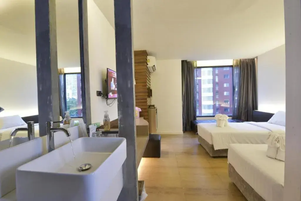 Bed in The Bangkok Venice Suite Bed in The Bangkok Venice Suite