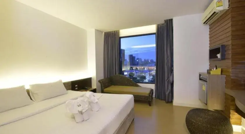 Bed in The Bangkok Venice Suite Bed in The Bangkok Venice Suite