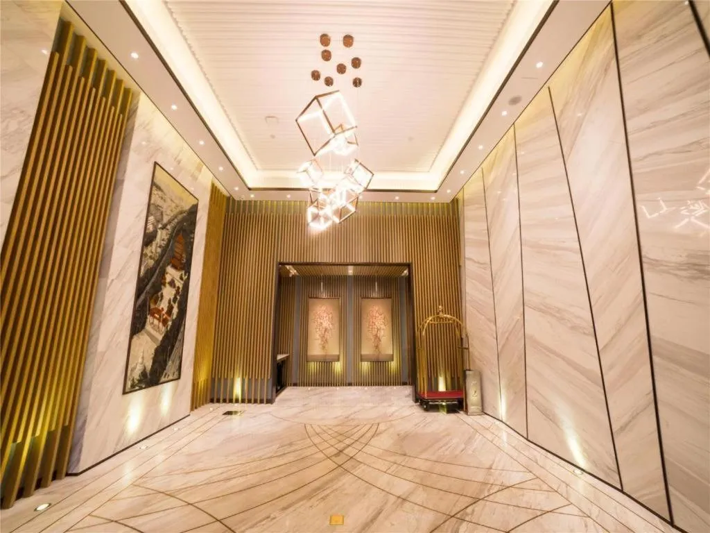 Metropolo Hotel Huazhong University Guanggu Avenue