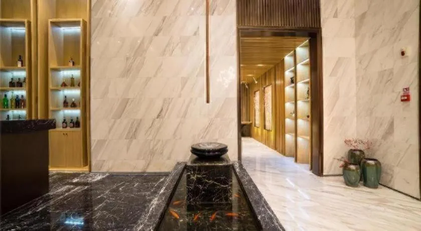 Metropolo Hotel Huazhong University Guanggu Avenue