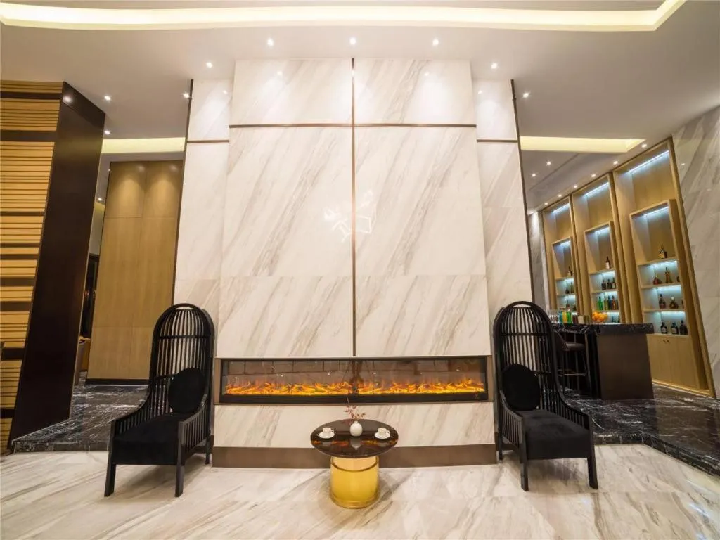 Metropolo Hotel Huazhong University Guanggu Avenue