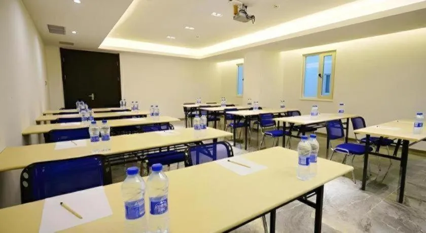 Metropolo Hotel Qingdao Wusi Square Xiaomaidao