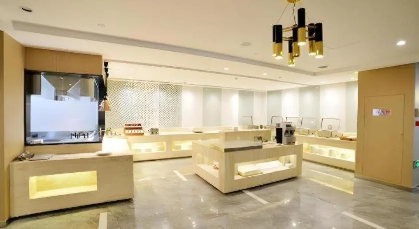 Metropolo Hotel Qingdao Wusi Square Xiaomaidao