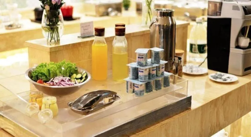 Metropolo Hotel Qingdao Wusi Square Xiaomaidao