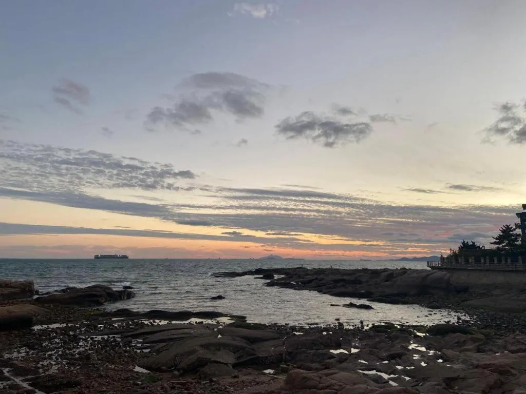 Metropolo Hotel Qingdao Wusi Square Xiaomaidao