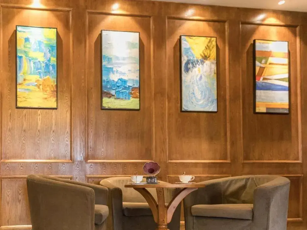 James Joyce Coffetel Qufu Tourist Center Gulou Street Sankong Scenic Spot James Joyce Coffetel Qufu Tourist Center Gulou Street Sankong Scenic Spot