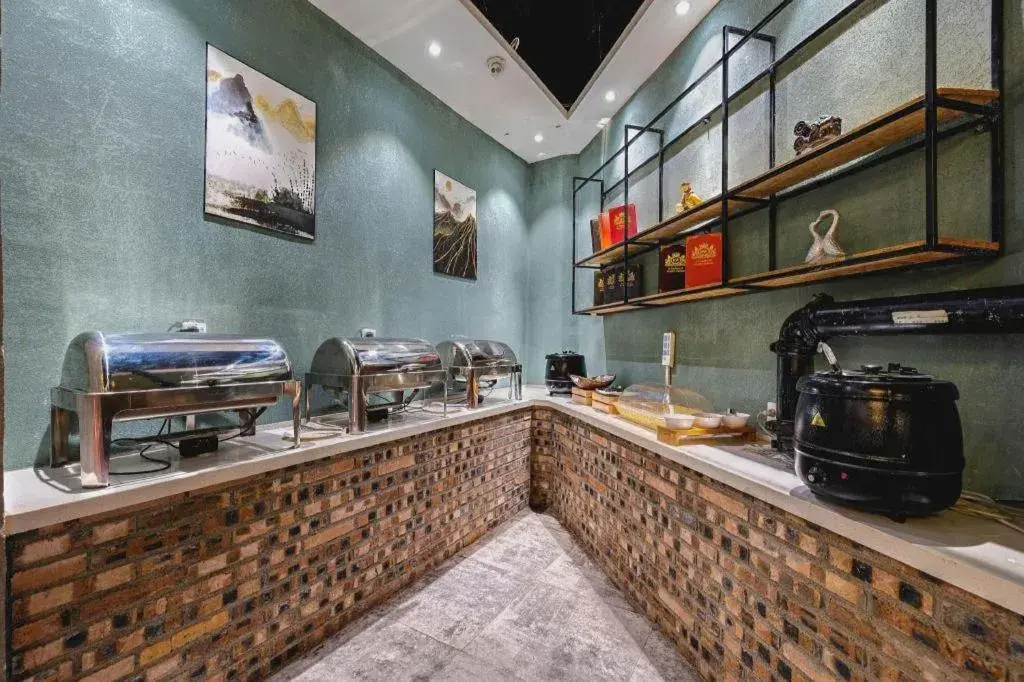 James Joyce Coffetel Qufu Tourist Center Gulou Street Sankong Scenic Spot James Joyce Coffetel Qufu Tourist Center Gulou Street Sankong Scenic Spot