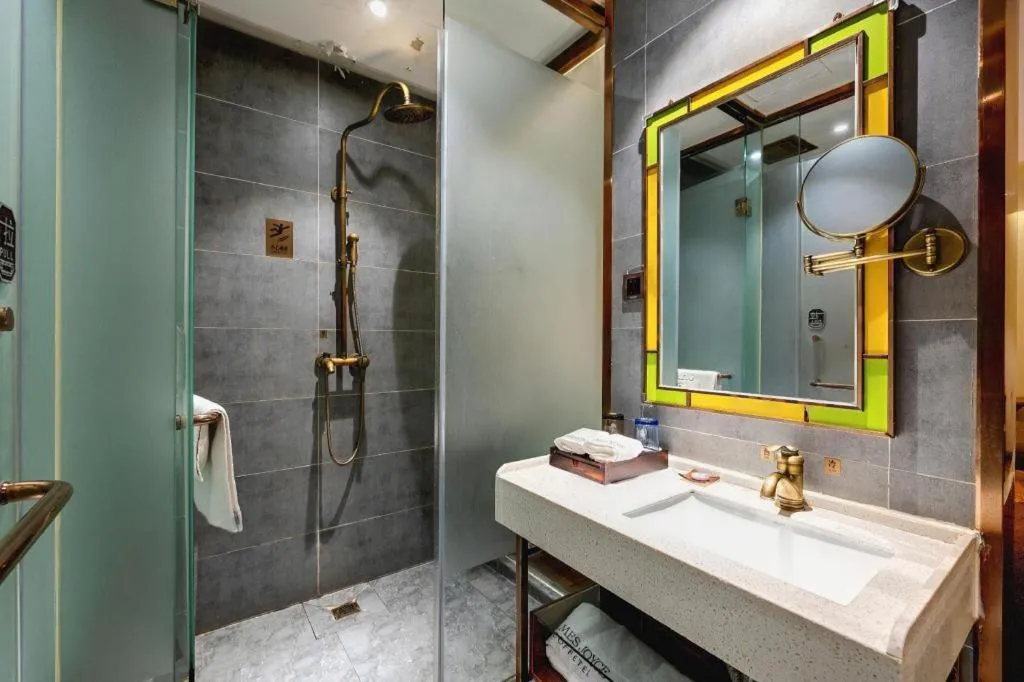 James Joyce Coffetel Qufu Tourist Center Gulou Street Sankong Scenic Spot