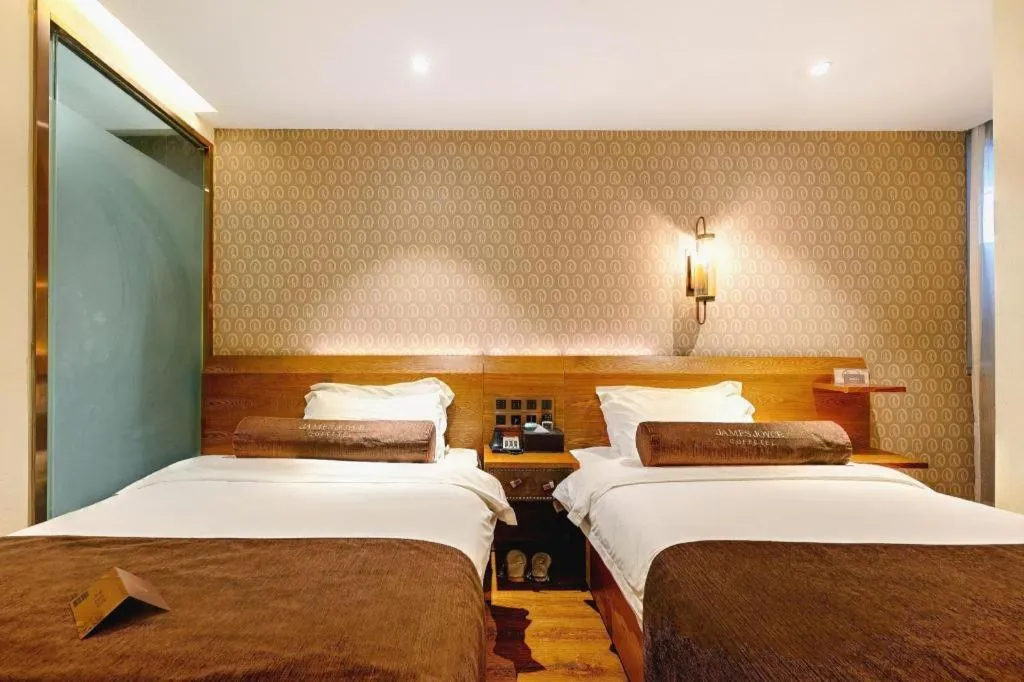 Bed in James Joyce Coffetel Qufu Tourist Center Gulou Street Sankong Scenic Spot