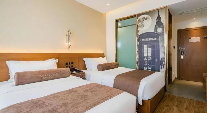 Bed in James Joyce Coffetel Chengdu Jichang Road Shenxianshu