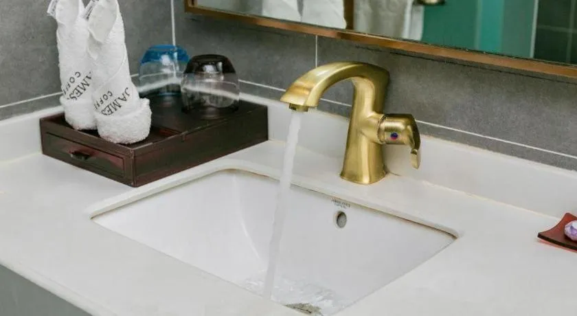 James Joyce Coffetel Chengdu Jichang Road Shenxianshu