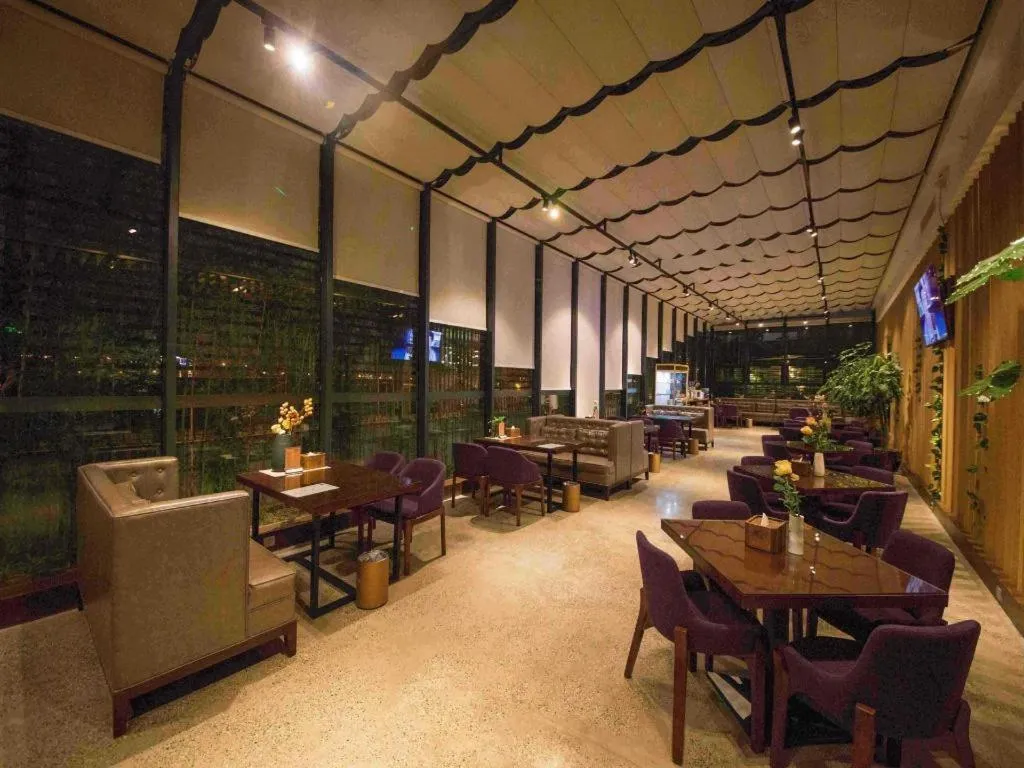 James Joyce Coffetel Chengdu Jichang Road Shenxianshu