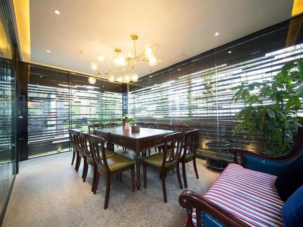 James Joyce Coffetel Chengdu Jichang Road Shenxianshu