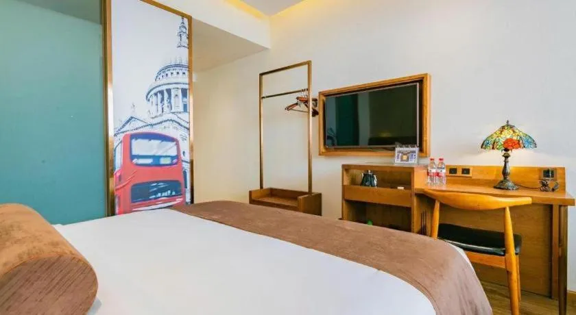 Bed in James Joyce Coffetel Chengdu Jichang Road Shenxianshu