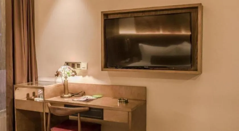 James Joyce Coffetel Guangzhou Dongxiaonan Metro Station Branch