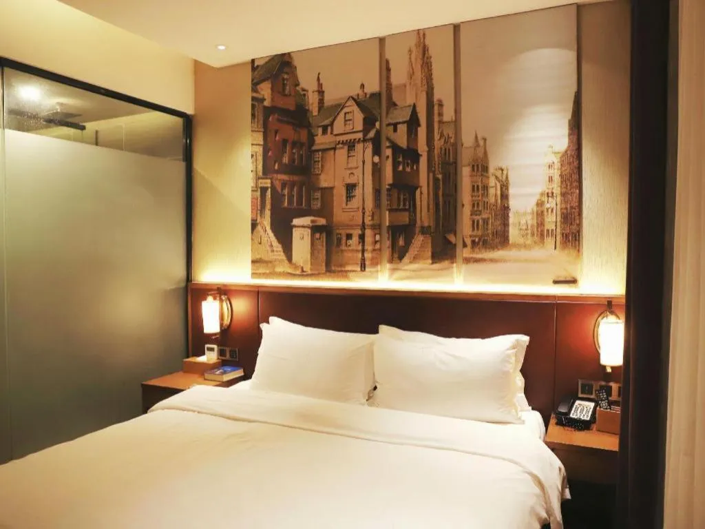 Bed in James Joyce Coffetel Guangzhou Dongxiaonan Metro Station Branch