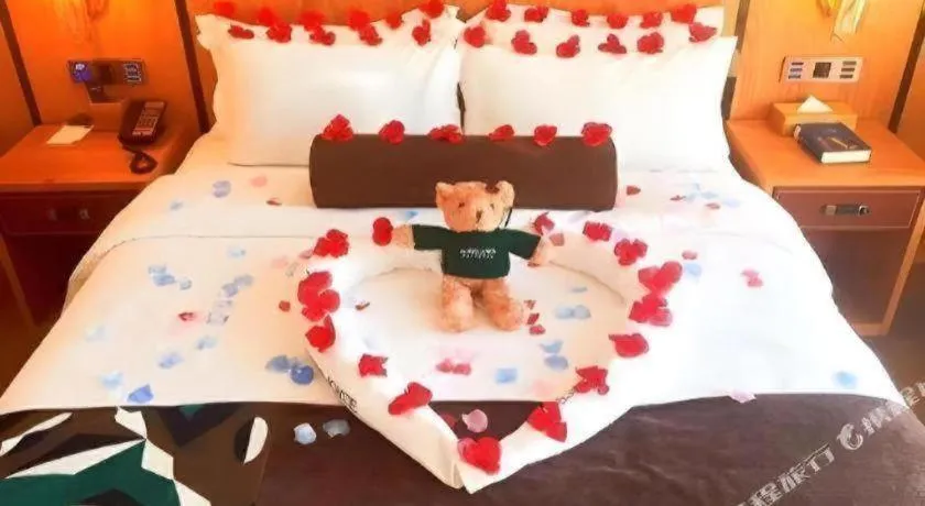 Bed in James Joyce Coffetel Guangzhou Dongxiaonan Metro Station Branch