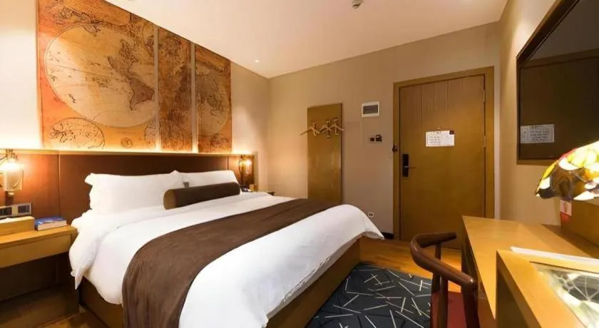 Bed in James Joyce Coffetel Guangzhou Dongxiaonan Metro Station Branch