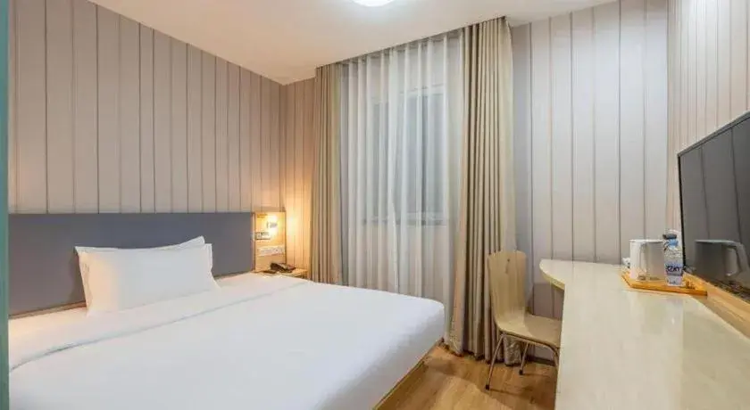 Bed in 7 Days Inn Beijing Tiananmen Square Bed in 7 Days Inn Beijing Tiananmen Square