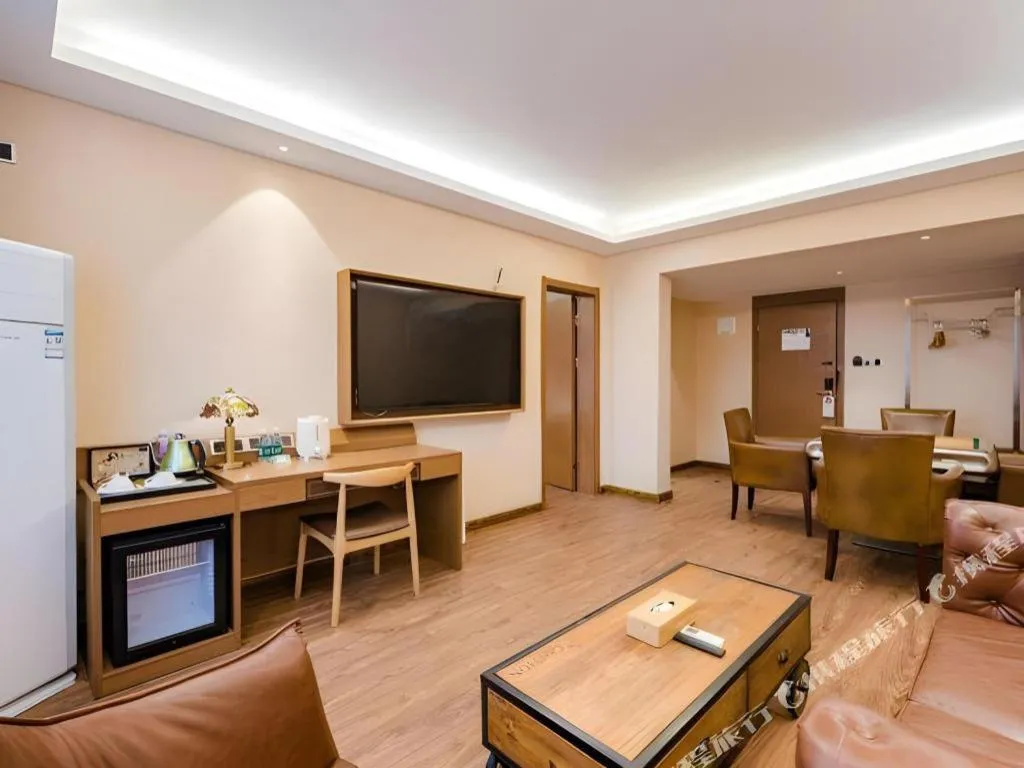 James Joyce Coffetel Xinyang Xixian Longhu Huayi