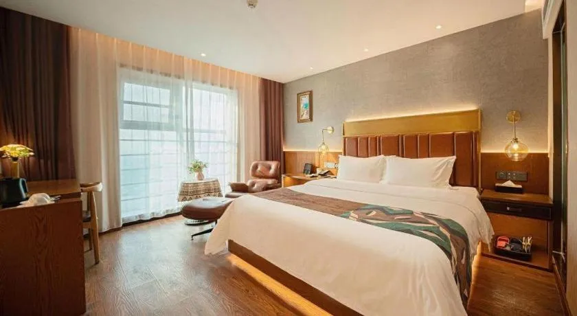 James Joyce Coffetel Xinyang Xixian Longhu Huayi