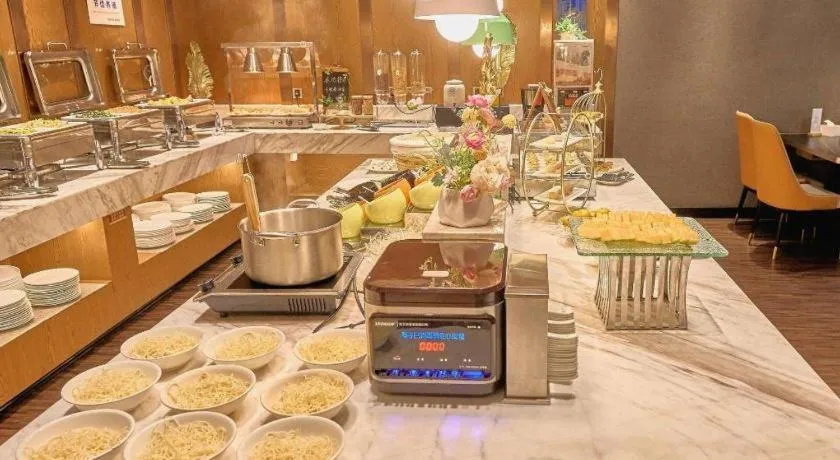 James Joyce Coffetel Xinyang Xixian Longhu Huayi