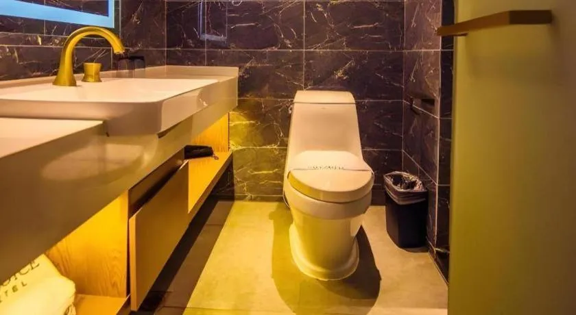 James Joyce Coffetel Xinyang Xixian Longhu Huayi