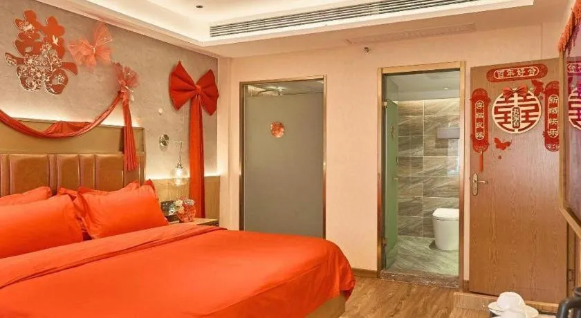 James Joyce Coffetel Xinyang Xixian Longhu Huayi