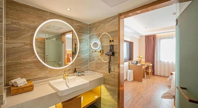 James Joyce Coffetel Xinyang Xixian Longhu Huayi