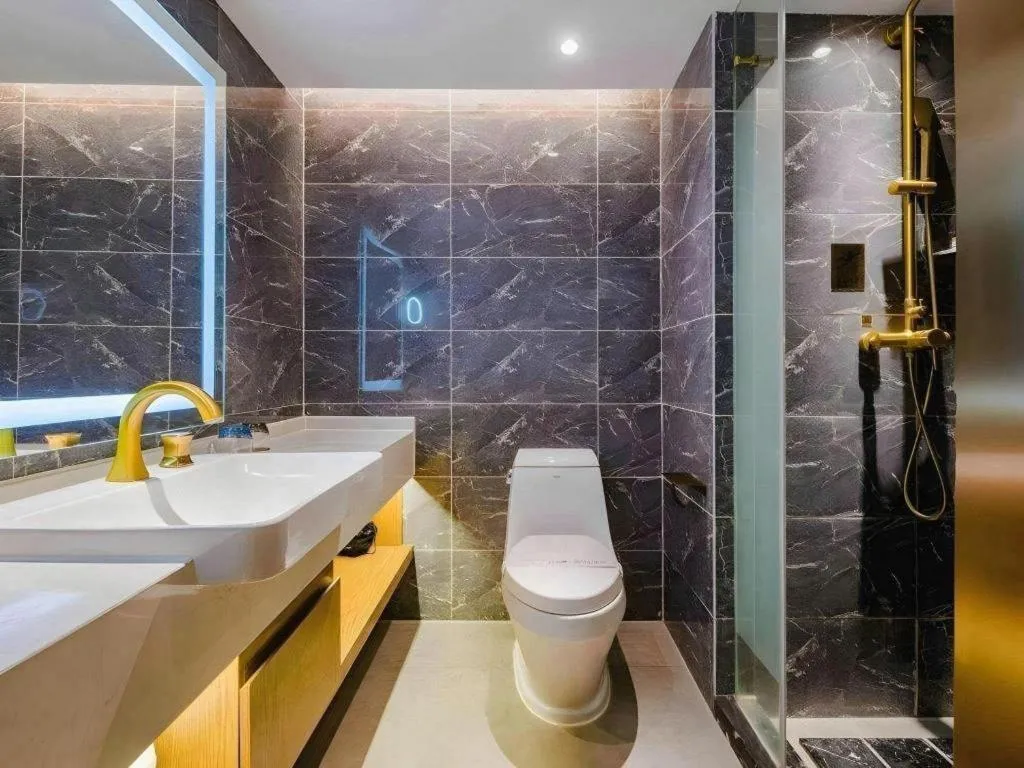 James Joyce Coffetel Xinyang Xixian Longhu Huayi