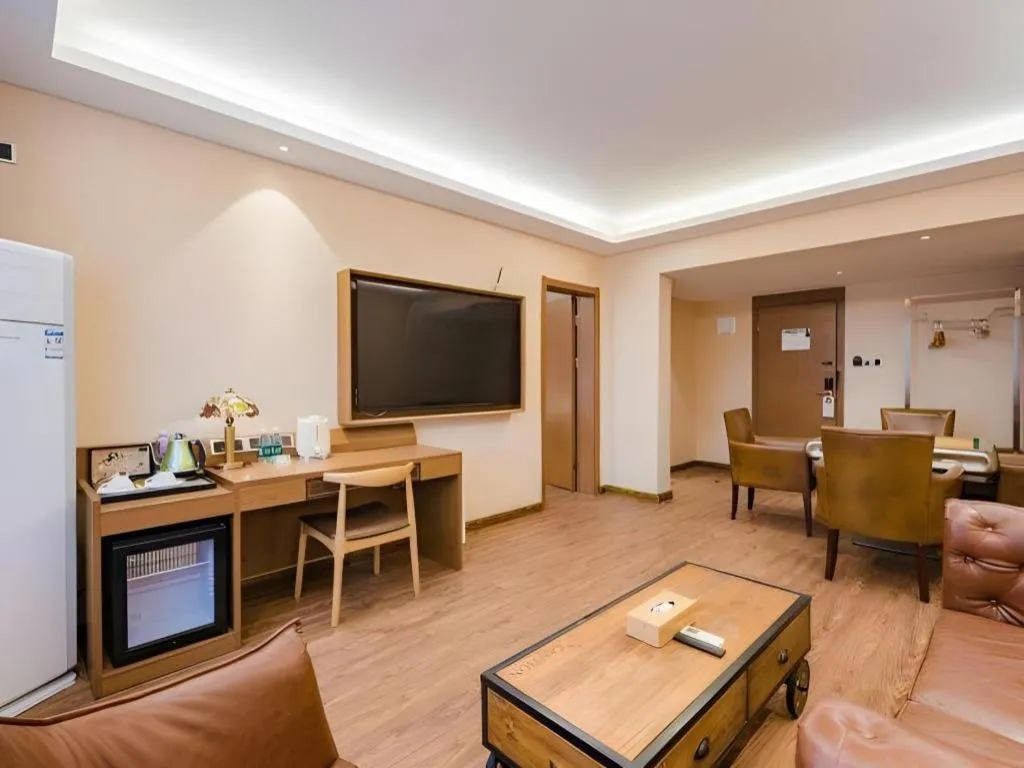 James Joyce Coffetel Xinyang Xixian Longhu Huayi