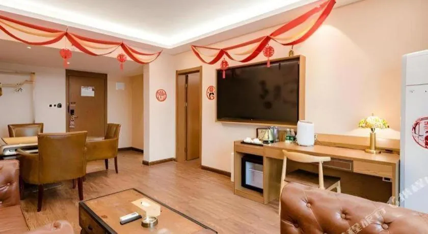 James Joyce Coffetel Xinyang Xixian Longhu Huayi