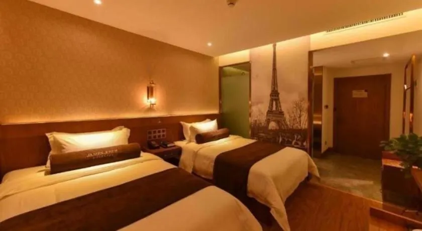 Bed in James Joyce Coffetel Baoding Gaobeidian Railway Station Branch