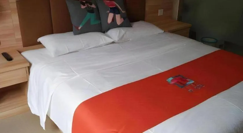 Bed in PAI Hotel Beijing Capital International Airport Linhe Development Zone
