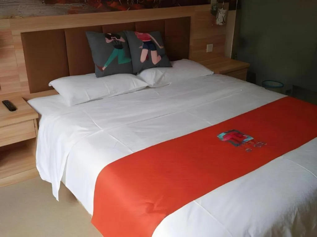 Bed in PAI Hotel Beijing Capital International Airport Linhe Development Zone