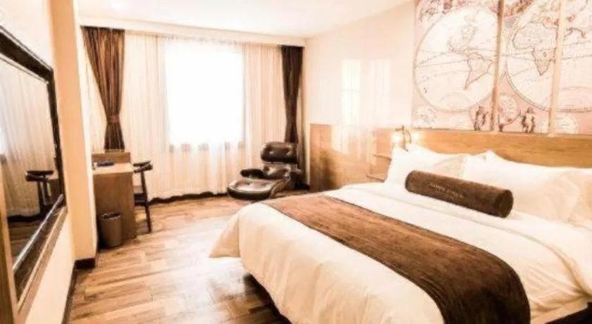 Bed in James Joyce Coffetel Baoding Railway Station