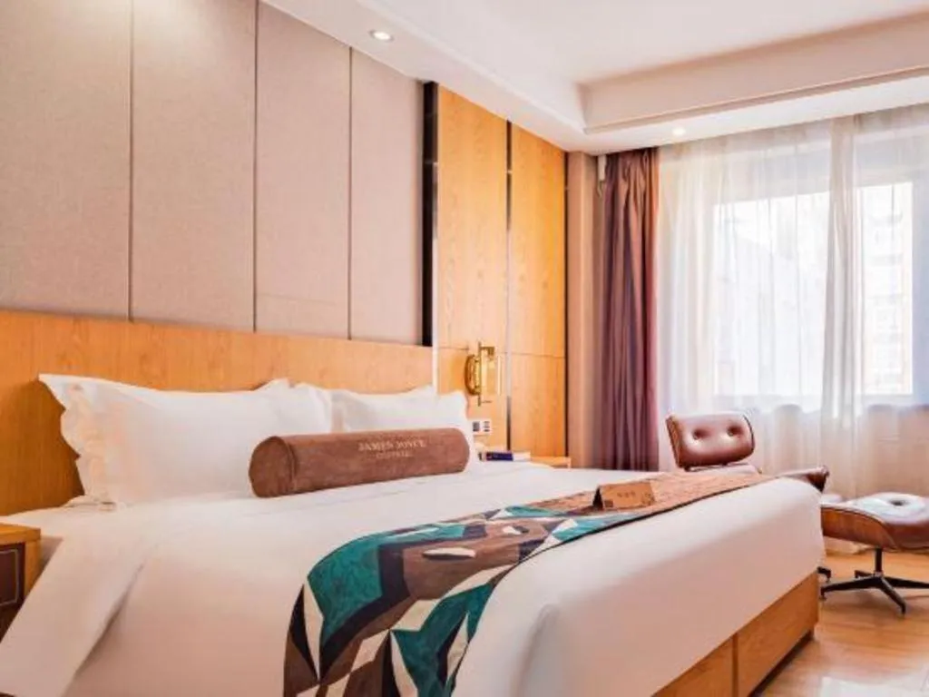 Bed in James Joyce Coffetel Xi'an Laochenggen Hongmiaopo Metro Station