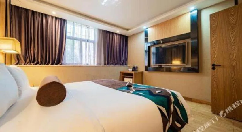 Bed in James Joyce Coffetel Xi'an Laochenggen Hongmiaopo Metro Station