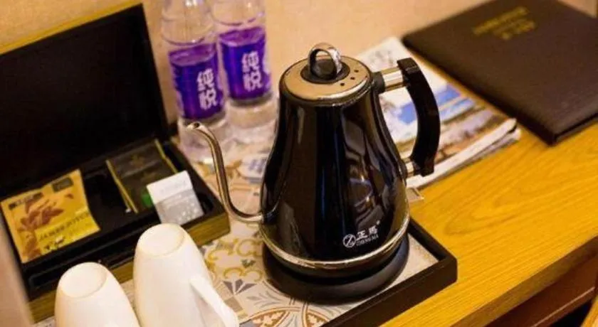 James Joyce Coffetel Xi'an Laochenggen Hongmiaopo Metro Station