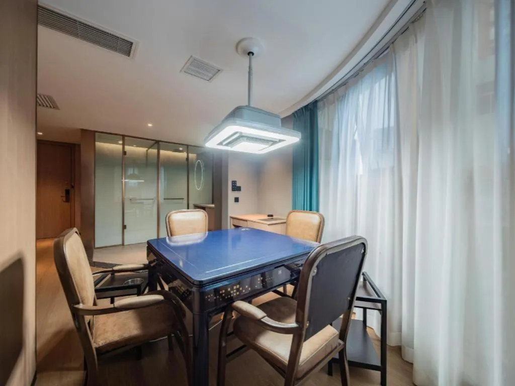 James Joyce Coffetel Xi'an Laochenggen Hongmiaopo Metro Station