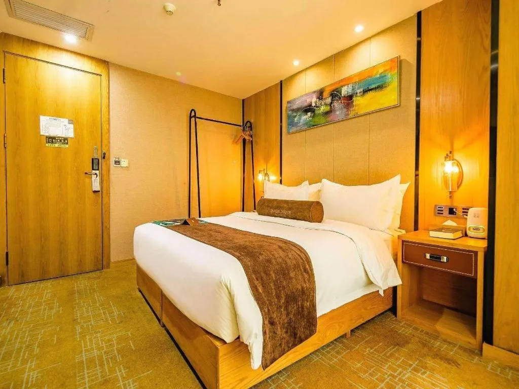 Bed in James Joyce Coffetel Xi'an Laochenggen Hongmiaopo Metro Station