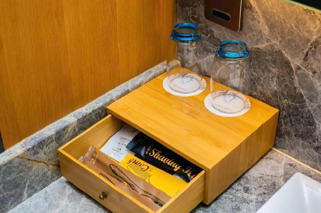 James Joyce Coffetel Xi'an Laochenggen Hongmiaopo Metro Station