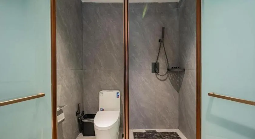 James Joyce Coffetel Xi'an Laochenggen Hongmiaopo Metro Station