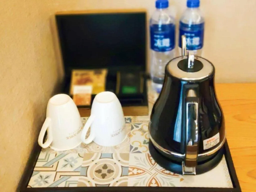 James Joyce Coffetel Xi'an Laochenggen Hongmiaopo Metro Station