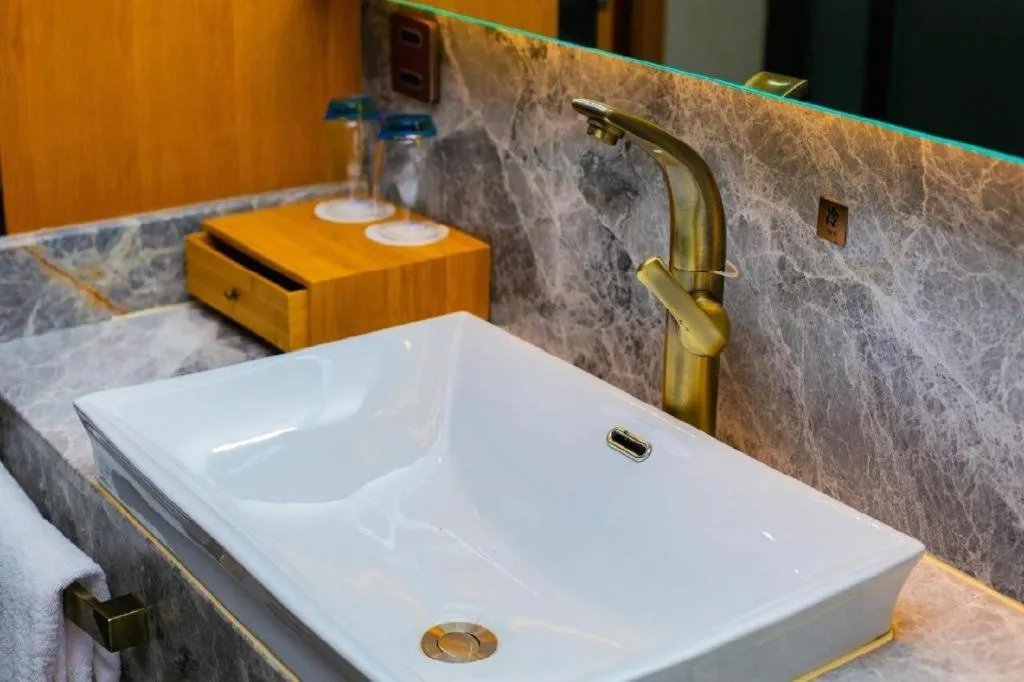 James Joyce Coffetel Xi'an Laochenggen Hongmiaopo Metro Station