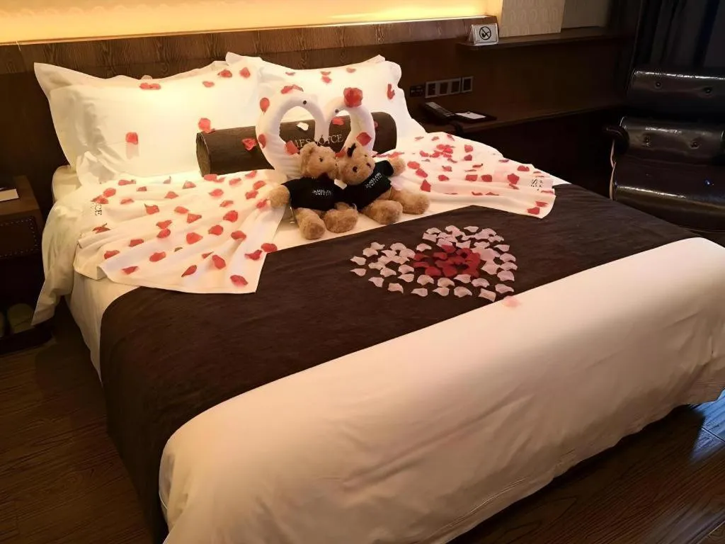 Bed in James Joyce Coffetel Xi'an Laochenggen Hongmiaopo Metro Station