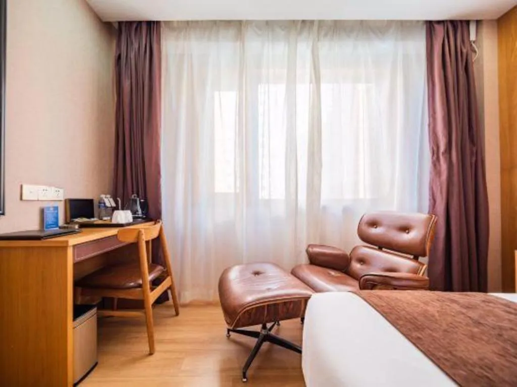 Bed in James Joyce Coffetel Xi'an Laochenggen Hongmiaopo Metro Station