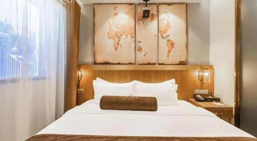 Bed in James Joyce Coffetel Shijiazhuang Century Park Shiji Huamao