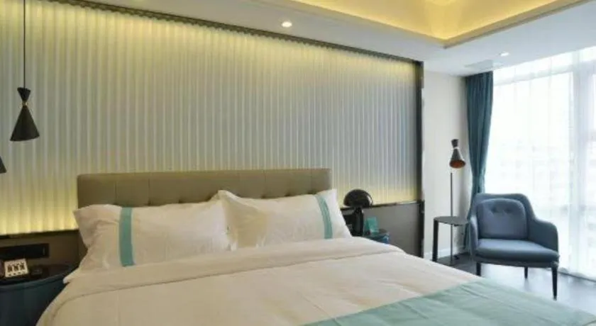 Bed in Xana Hotelle Wuhan Lingjiao Lake Wanda Plaza Branch